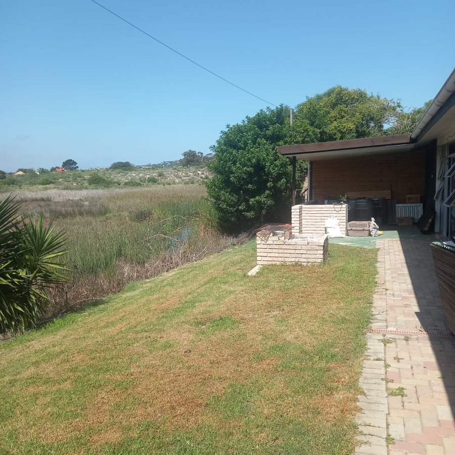4 Bedroom Property for Sale in Klein Brak Western Cape